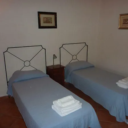 Alojamento de Acomodação e Pequeno-almoço Corte Dei Greci 3*